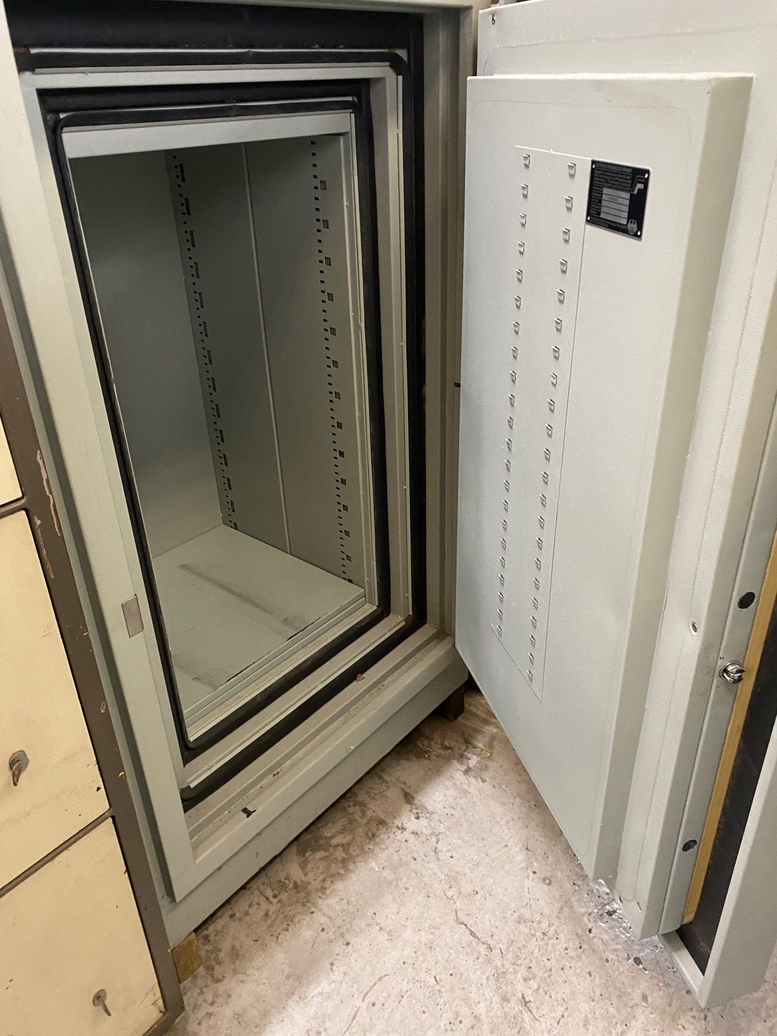 Lampertz fire data safe - Used Safes