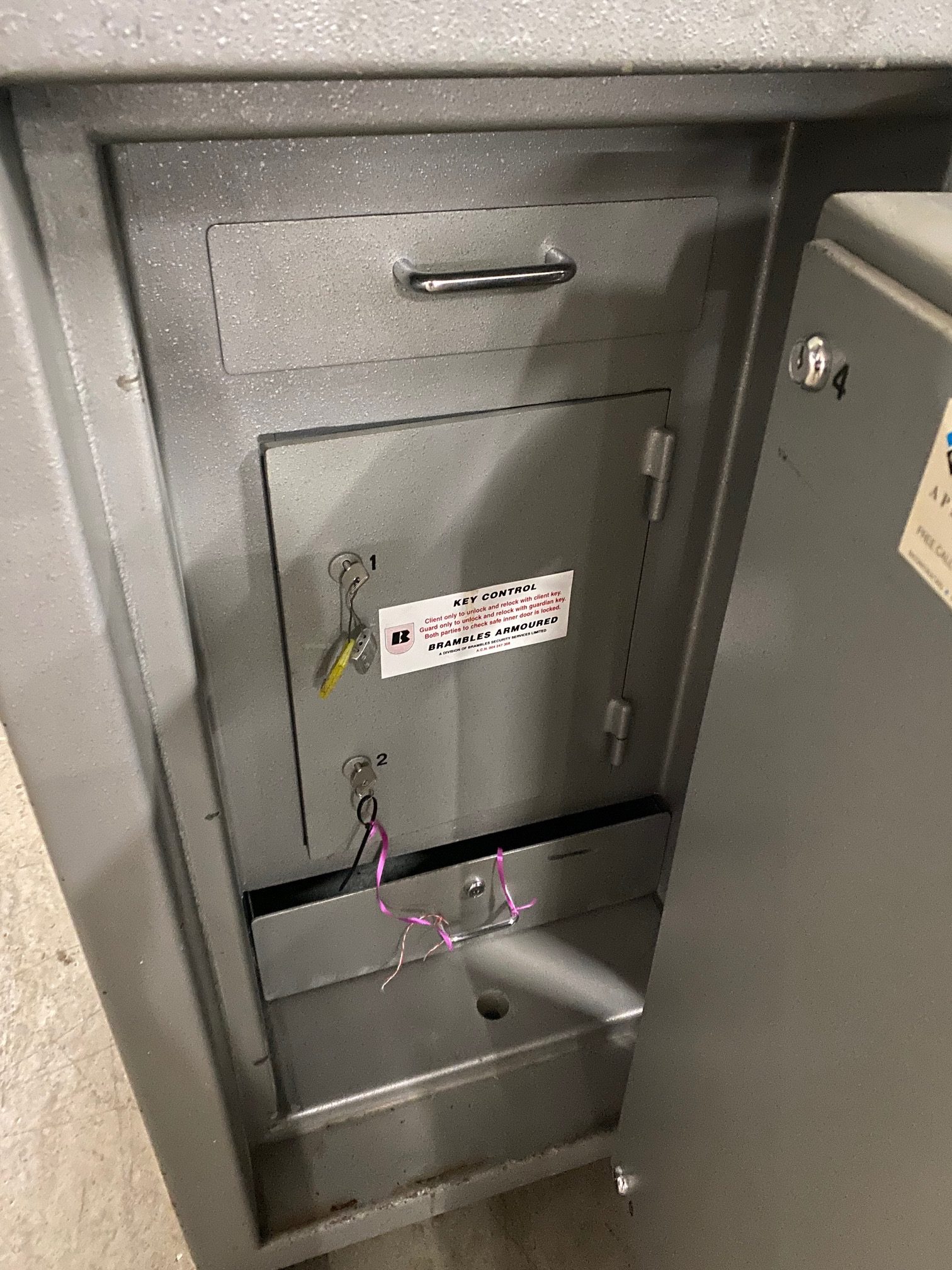 Axcess Locksmiths & Safes | Lord TDR cash management safes Lord TDR cash management safes - Used Safes