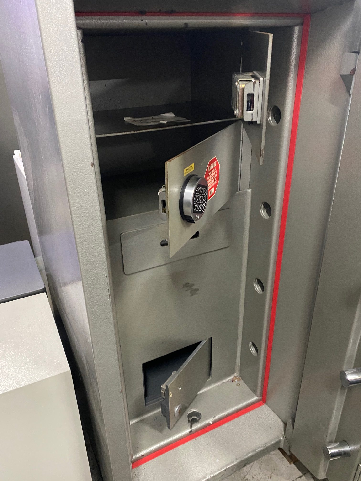 Axcess Locksmiths & Safes | Chubb Pacific TDR cash management safe Chubb Pacific TDR cash management safe - Used Safes