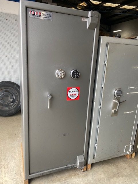 Tank security cabinet safe - Used Safes