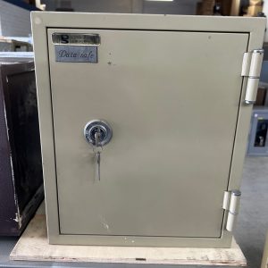 Defiance data and fire safe - Used Safes